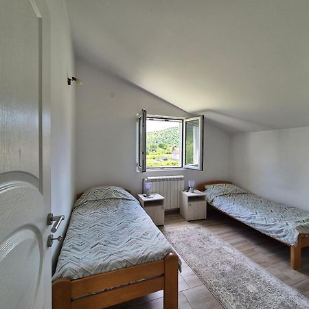 Apartamento Cozy, Fully Equipped, Free Parking&Wifi, Quiet, 2Bd Podgorica Exterior foto