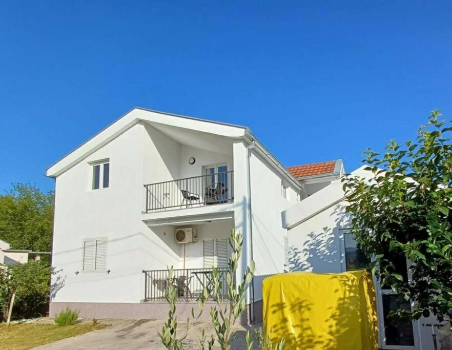Apartamento Cozy, Fully Equipped, Free Parking&Wifi, Quiet, 2Bd Podgorica Exterior foto
