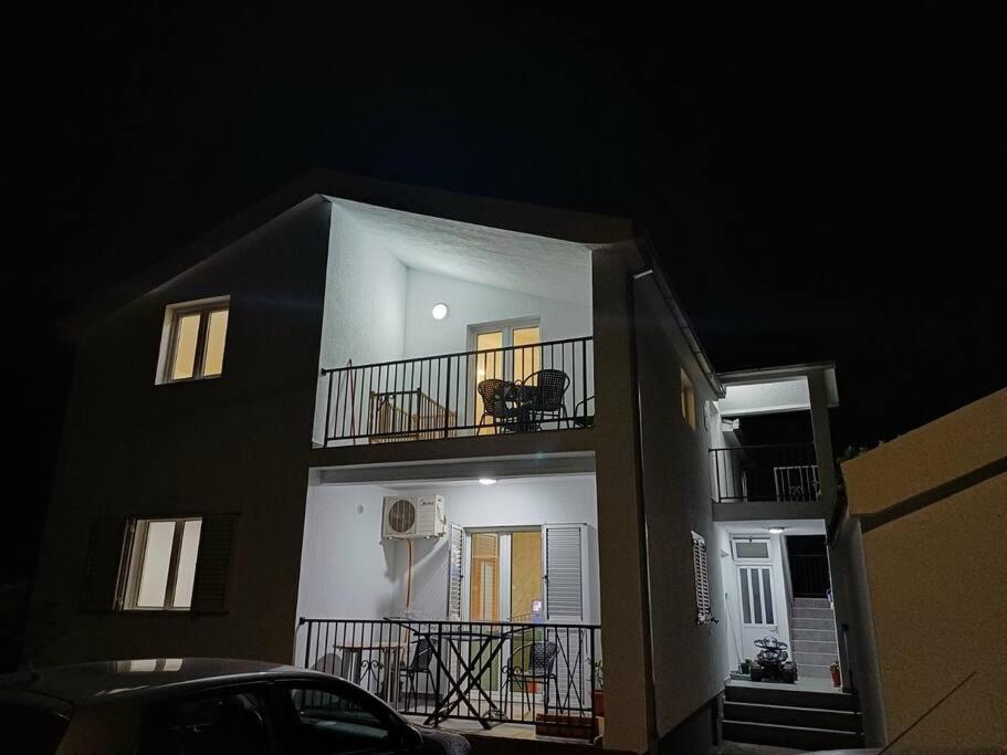 Apartamento Cozy, Fully Equipped, Free Parking&Wifi, Quiet, 2Bd Podgorica Exterior foto